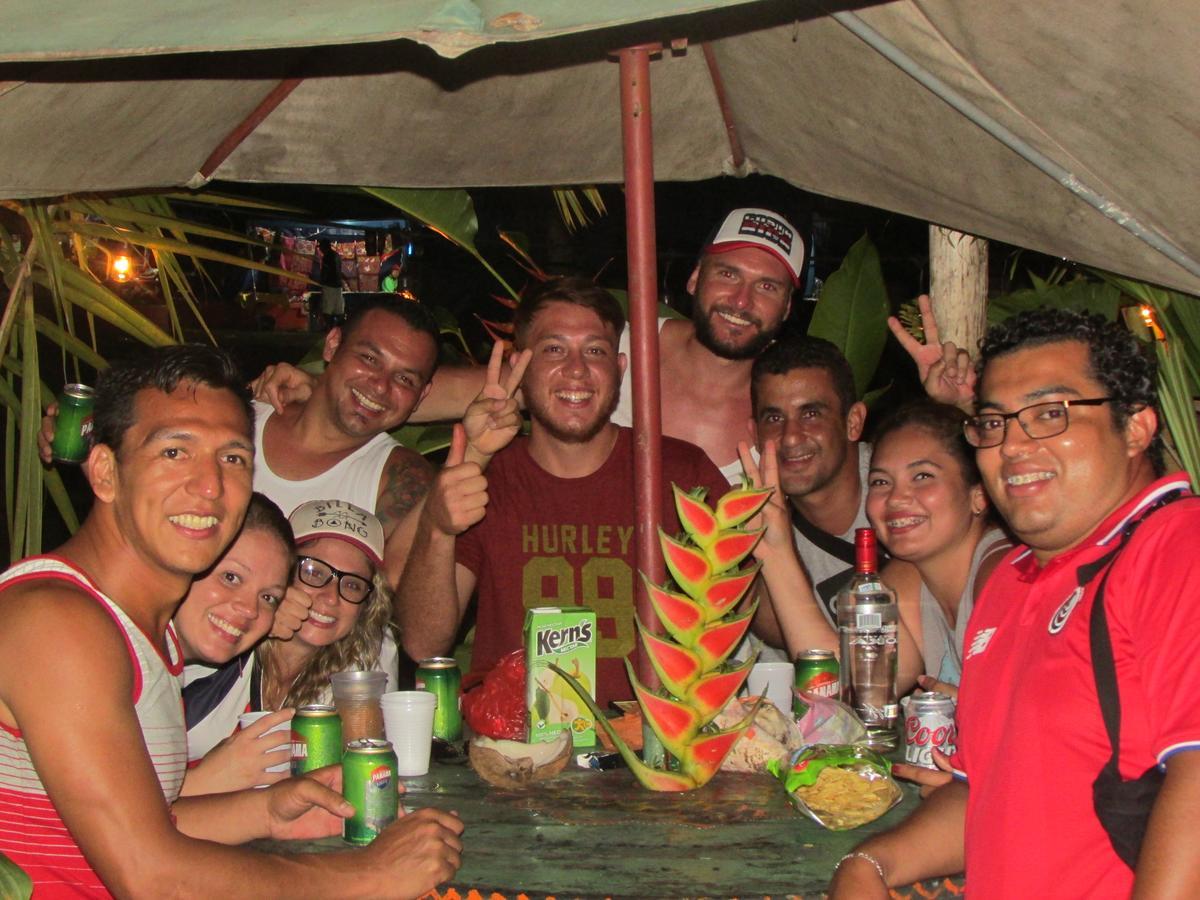 Coconut Hostel Bocas Town Exterior photo