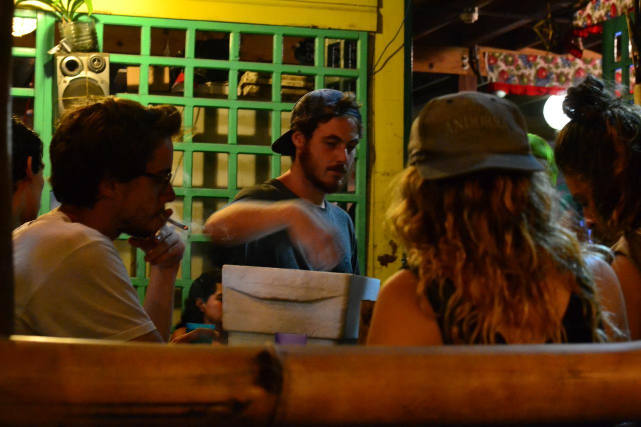 Coconut Hostel Bocas Town Exterior photo