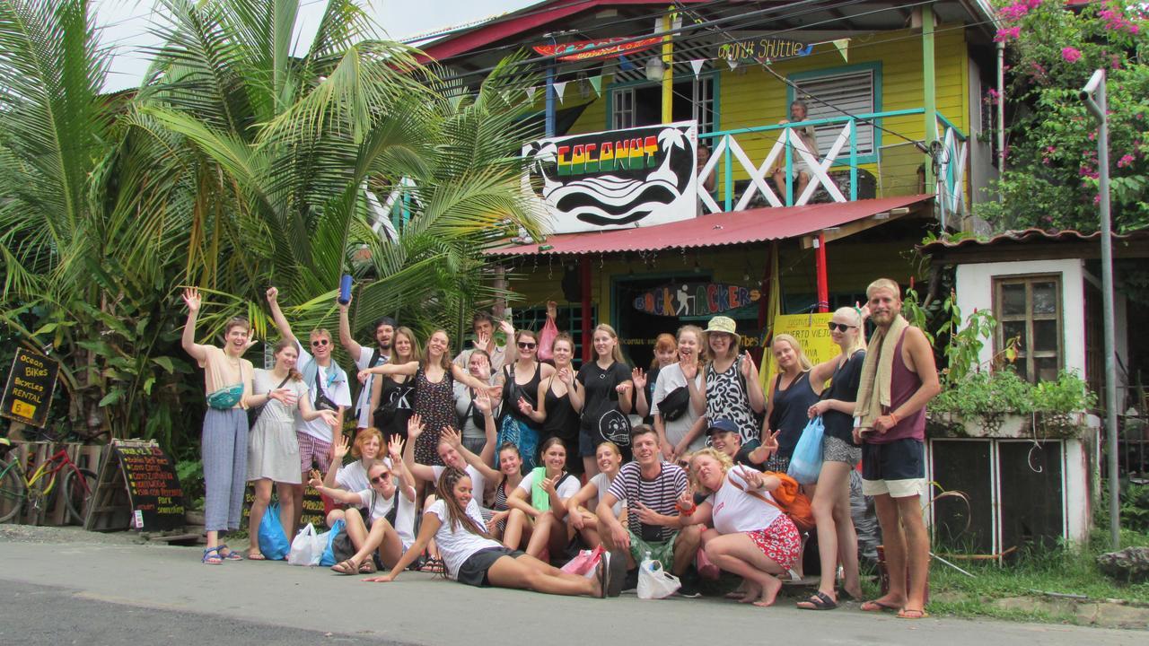 Coconut Hostel Bocas Town Exterior photo